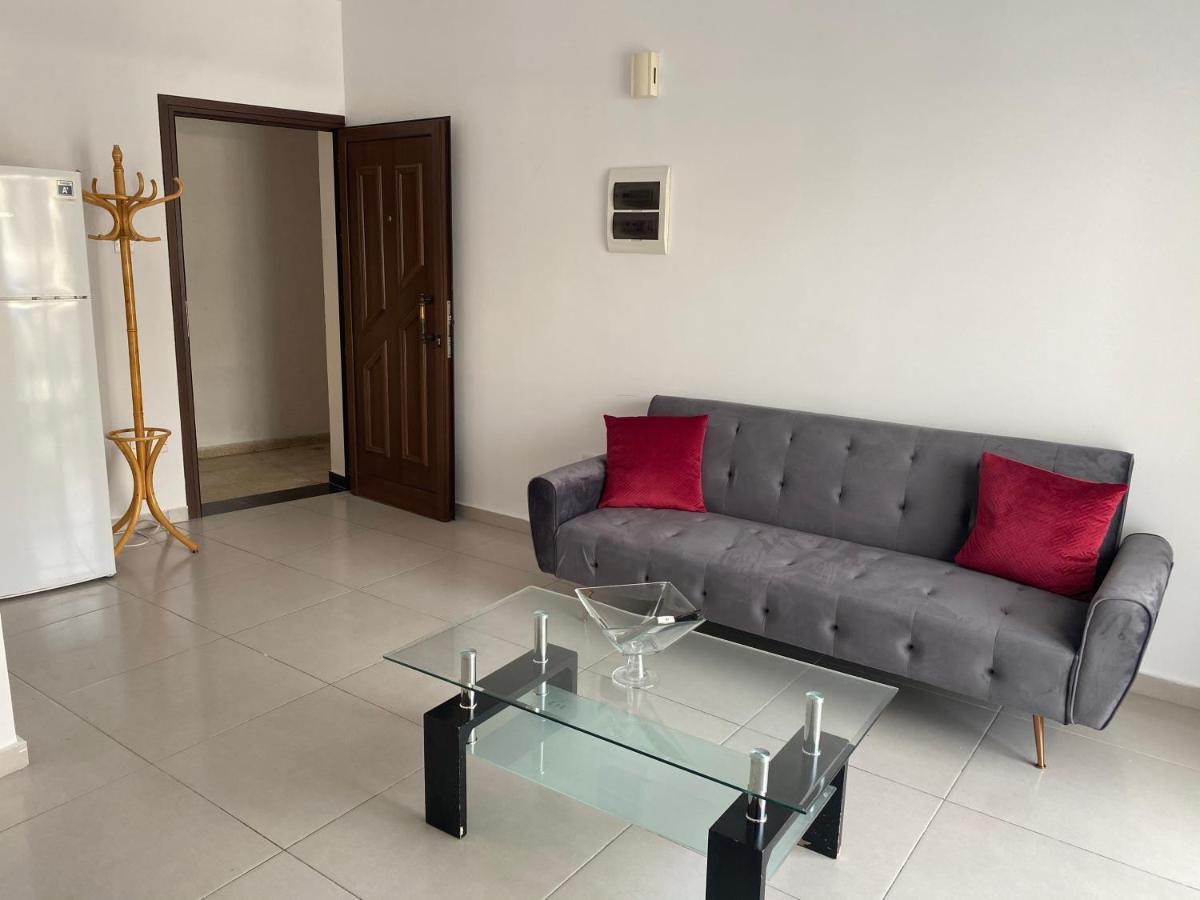 Beachside Apartment In Kato Paphos Lighthouse 81 Exterior photo